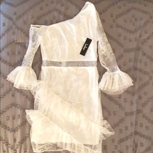 White lace one shoulder dress